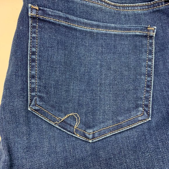 NWOT NYDJ Sheri Slim Jean Size 10 With Anke Roll - Picture 4 of 5